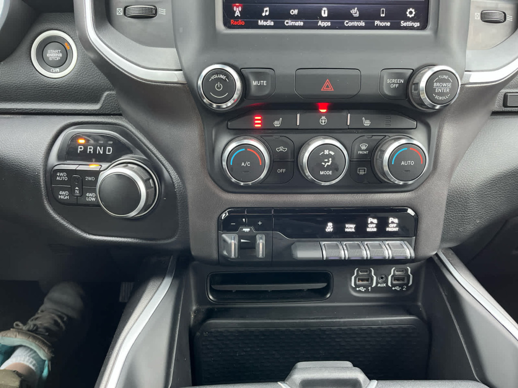 2021 Ram 1500 Big Horn Crew Cab 4x4 6'4" Box