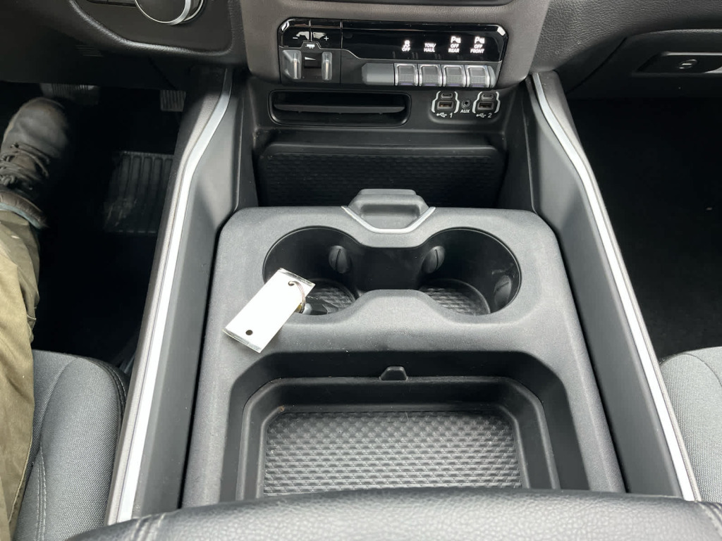 2021 Ram 1500 Big Horn Crew Cab 4x4 6'4" Box