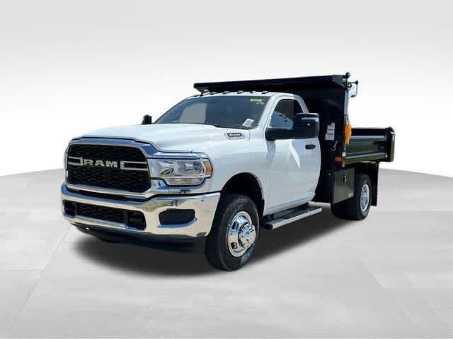 2024 Ram 3500 Chassis Tradesman/SLT