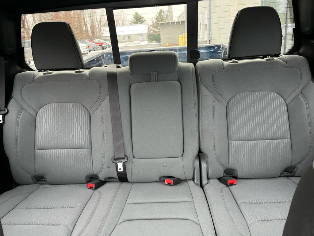 2021 Ram 1500 Big Horn Crew Cab 4x4 6'4" Box