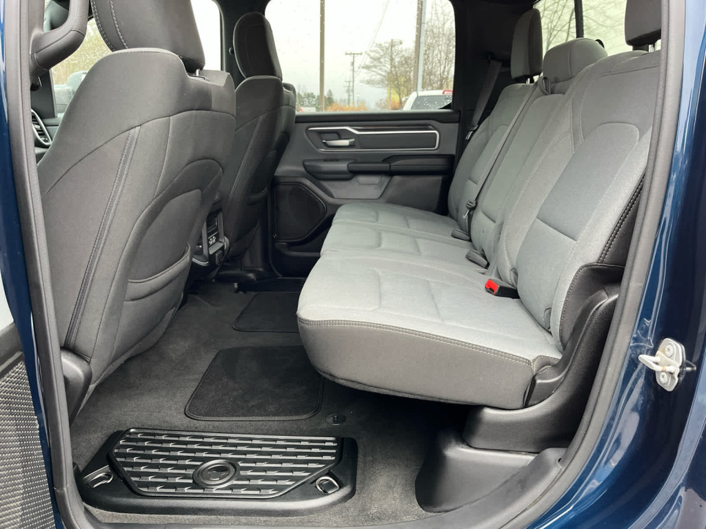 2021 Ram 1500 Big Horn Crew Cab 4x4 6'4" Box