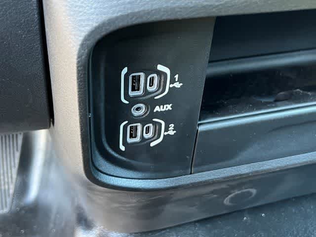 2024 Ram 3500 Chassis Tradesman/SLT