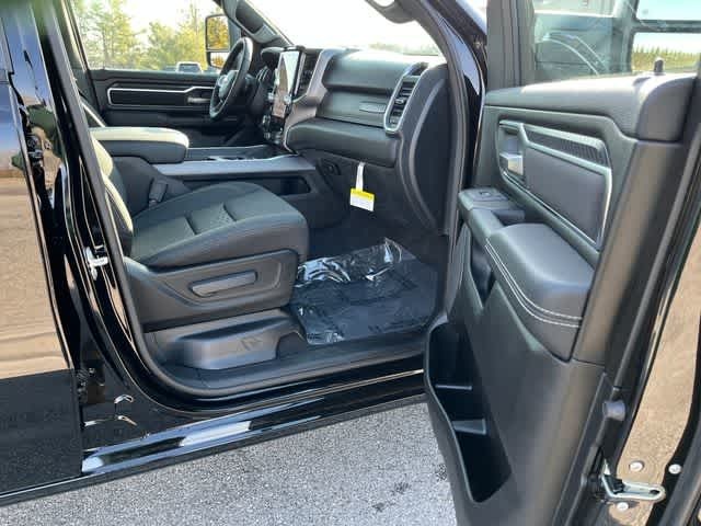 2025 Ram 1500 Big Horn Crew Cab 4x4 5'7" Box