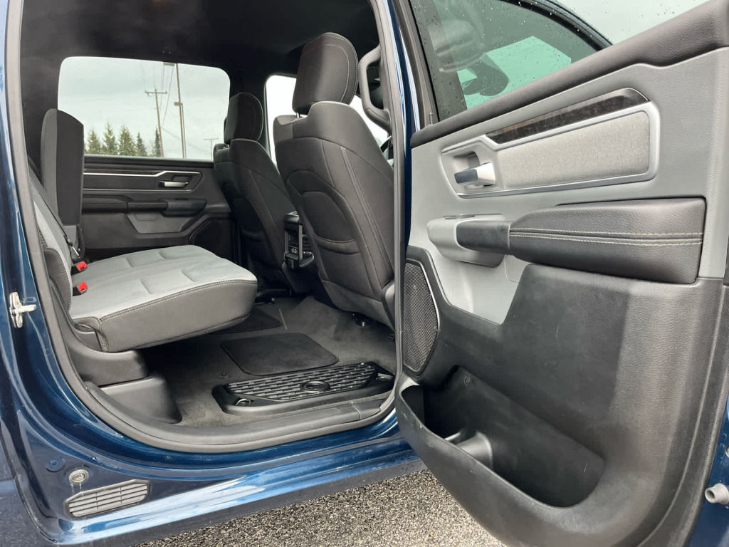 2021 Ram 1500 Big Horn Crew Cab 4x4 6'4" Box