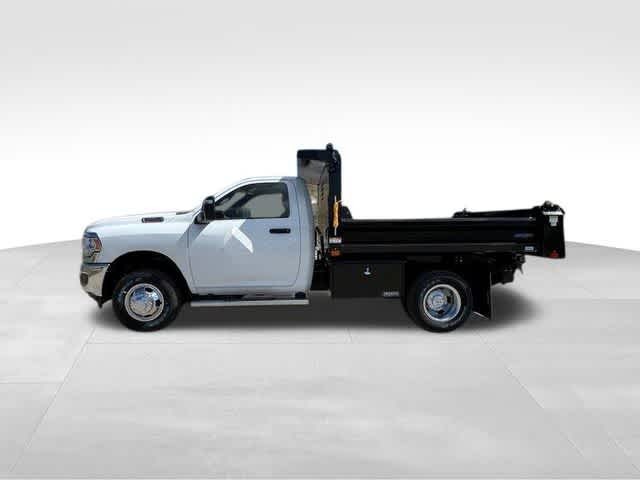 2024 Ram 3500 Chassis Tradesman/SLT