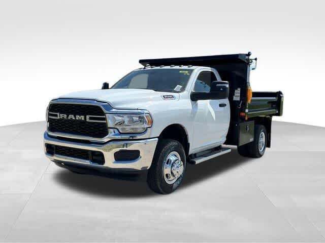 2024 Ram 3500 Chassis Tradesman/SLT