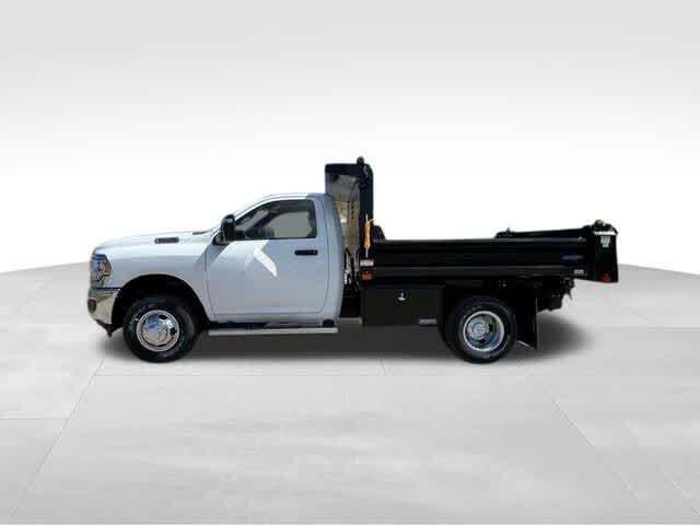 2024 Ram 3500 Chassis Tradesman/SLT