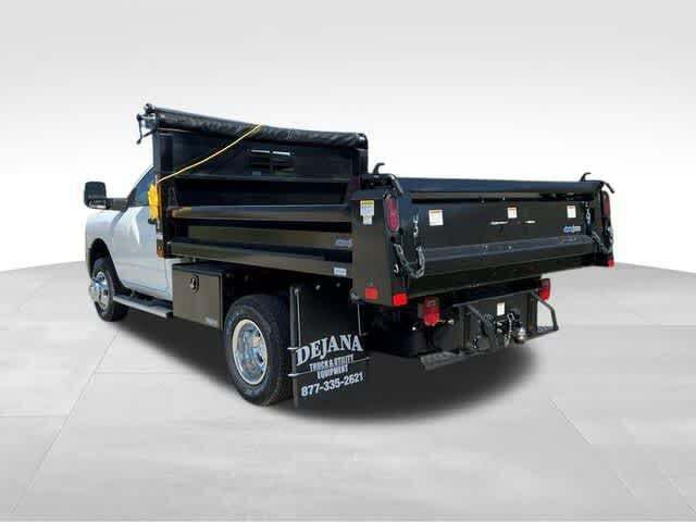 2024 Ram 3500 Chassis Tradesman/SLT