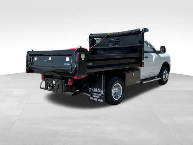 2024 Ram 3500 Chassis Tradesman/SLT