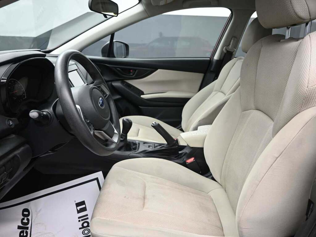 2017 Subaru Impreza 2.0i