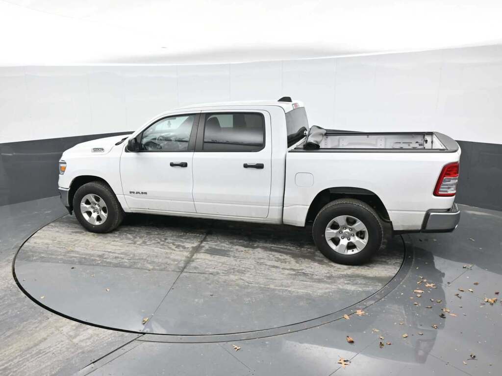 2023 Ram 1500 Big Horn Crew Cab 4x4 5'7" Box