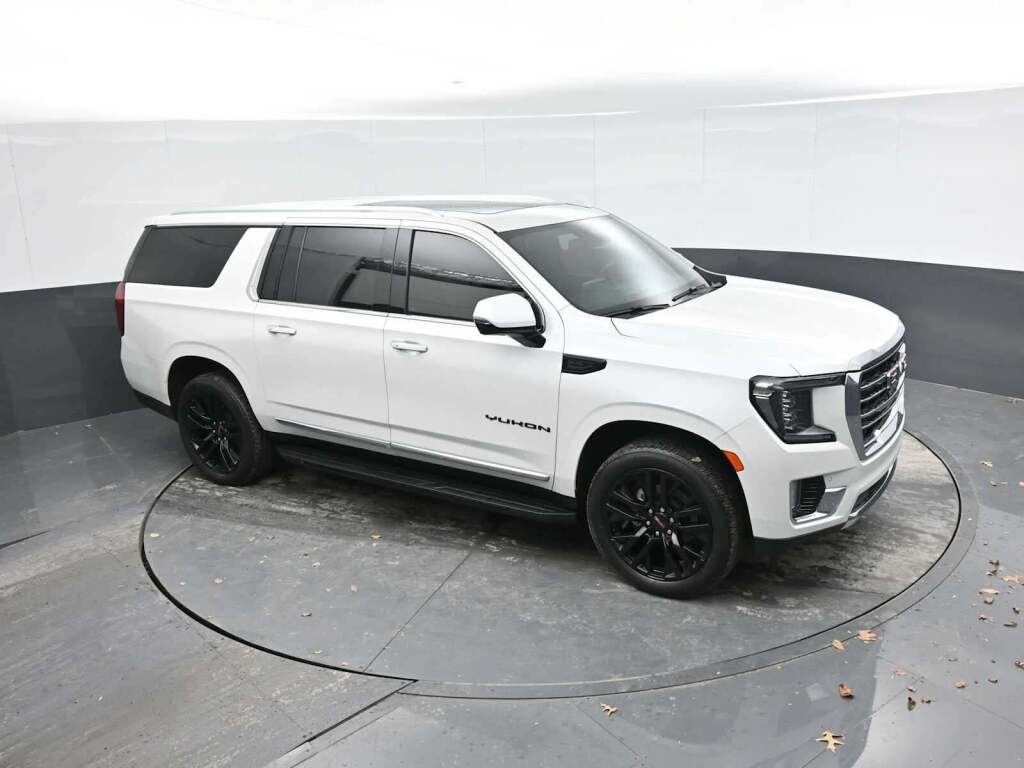 2023 GMC Yukon XL 4WD SLT