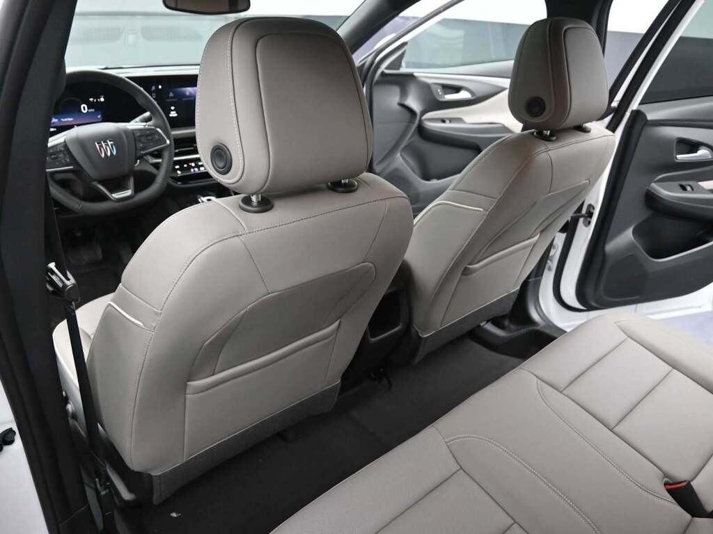 2025 Buick Envista Avenir FWD