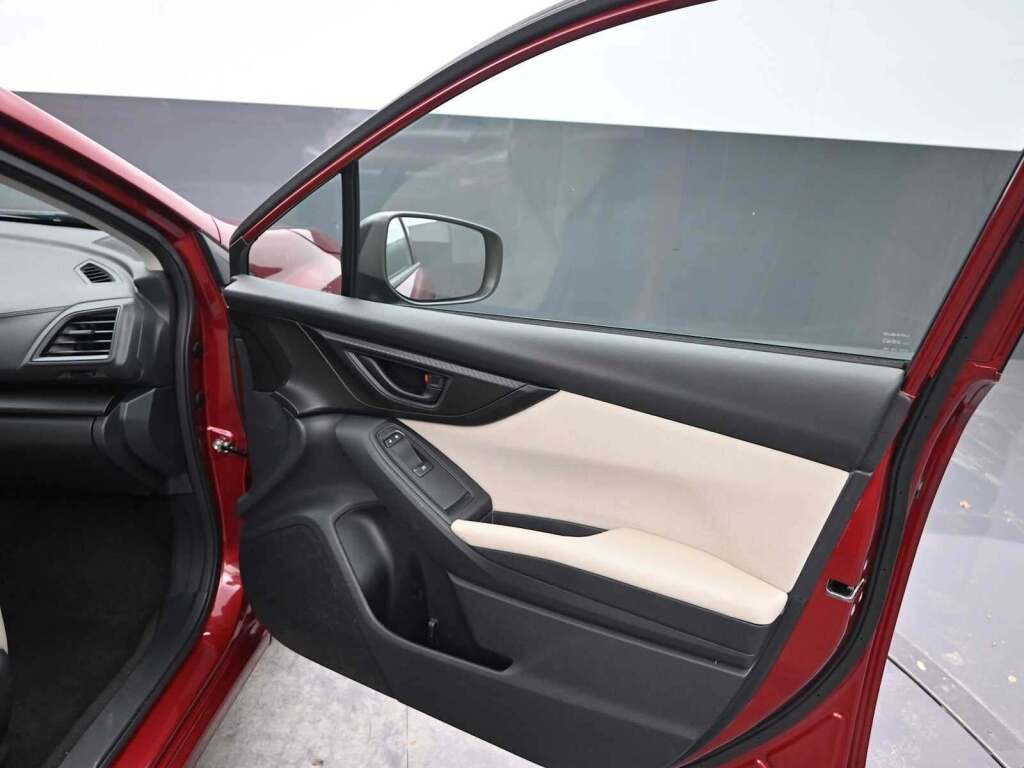 2017 Subaru Impreza 2.0i