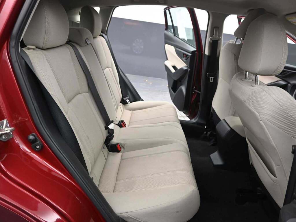 2017 Subaru Impreza 2.0i