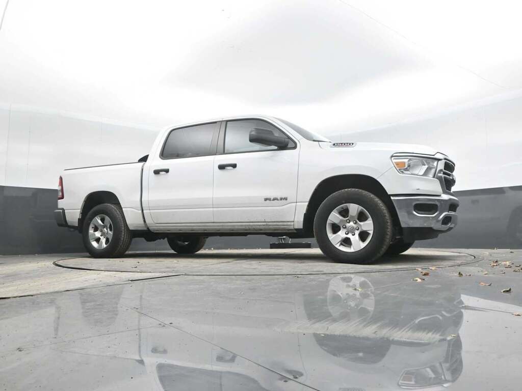 2023 Ram 1500 Big Horn Crew Cab 4x4 5'7" Box