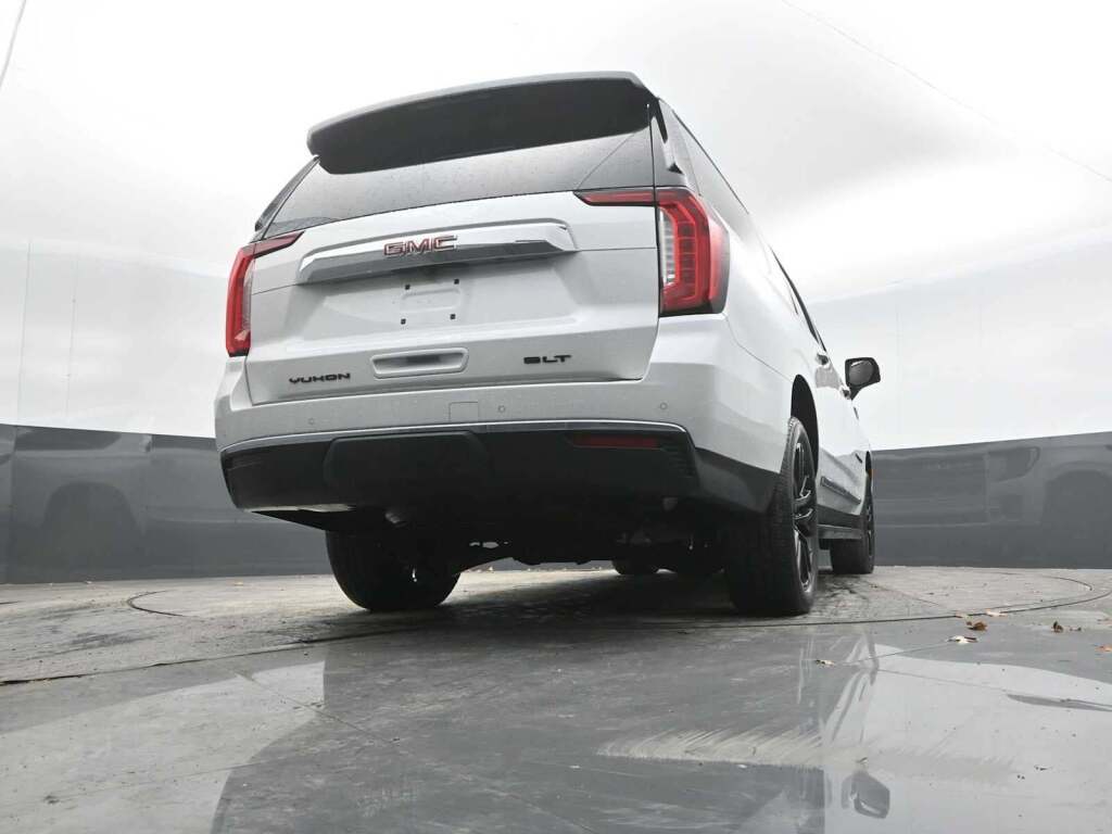 2023 GMC Yukon XL 4WD SLT