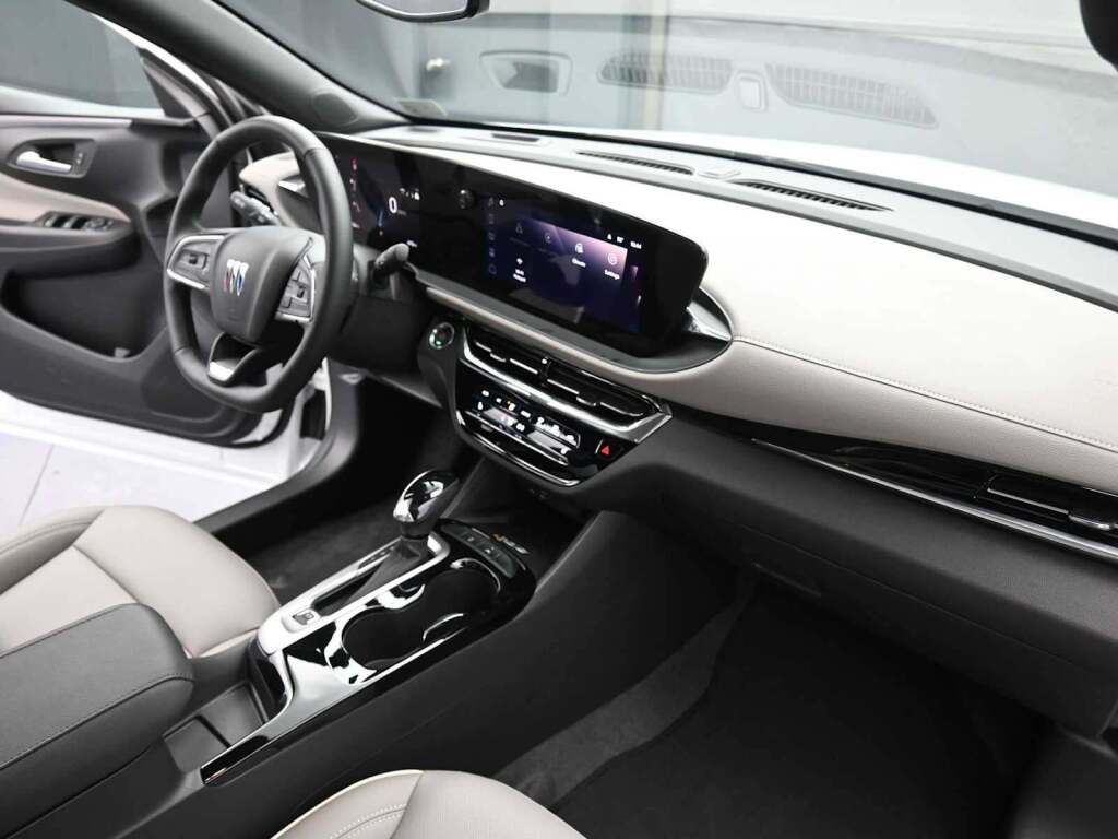 2025 Buick Envista Avenir FWD