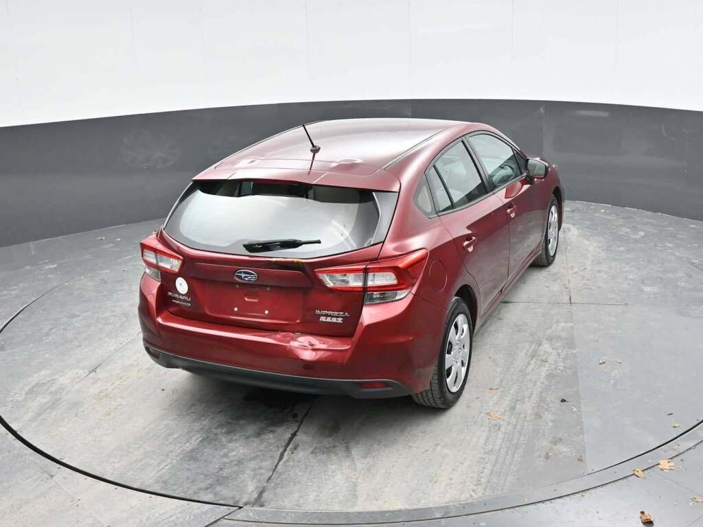 2017 Subaru Impreza 2.0i