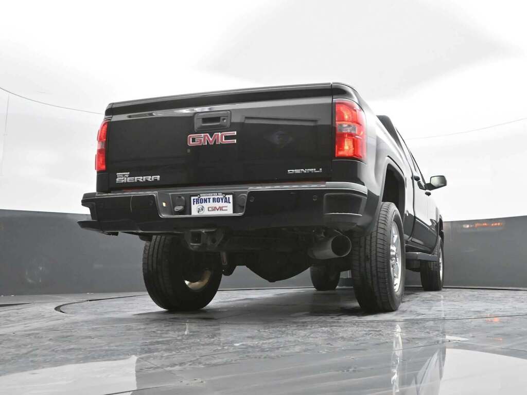 2015 GMC Sierra 2500HD Denali