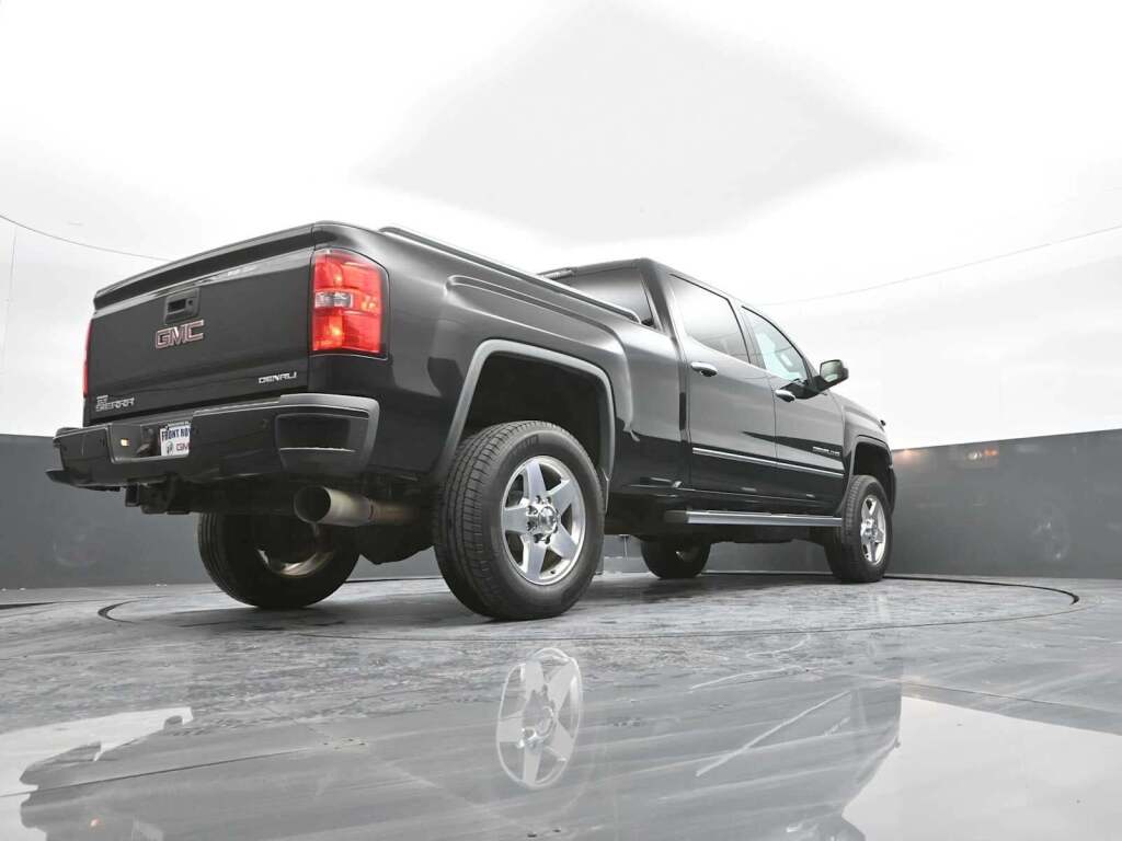 2015 GMC Sierra 2500HD Denali