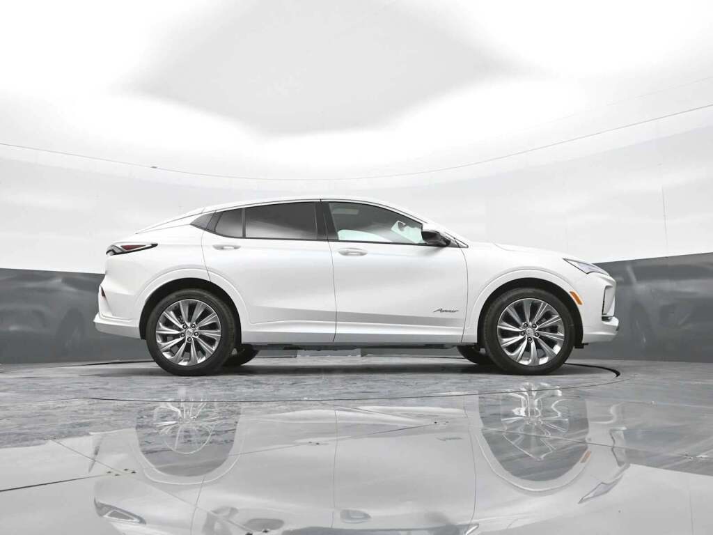 2025 Buick Envista Avenir FWD