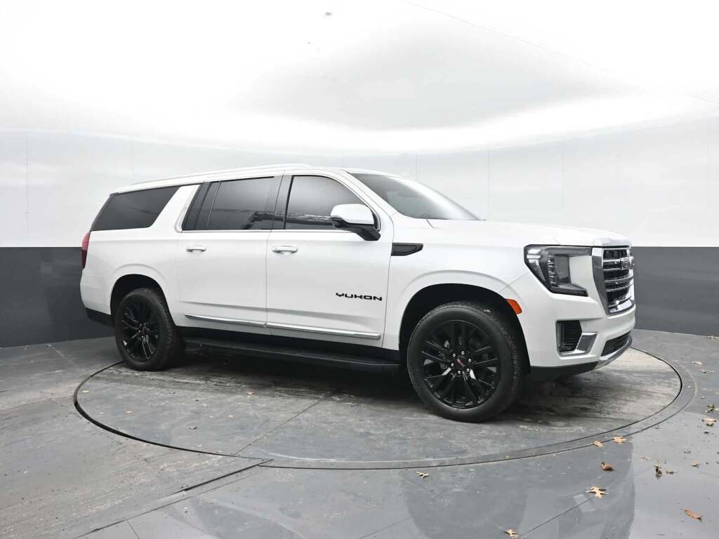 2023 GMC Yukon XL 4WD SLT
