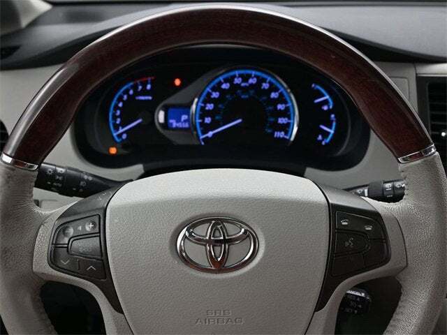 2011 Toyota Sienna XLE