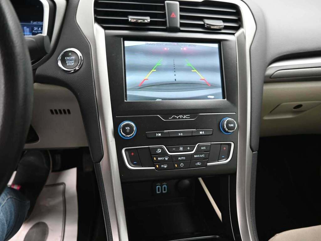 2019 Ford Fusion Hybrid SE