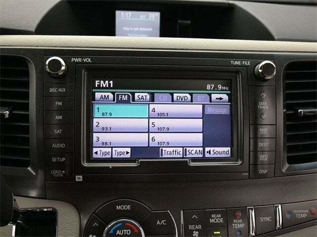 2011 Toyota Sienna XLE