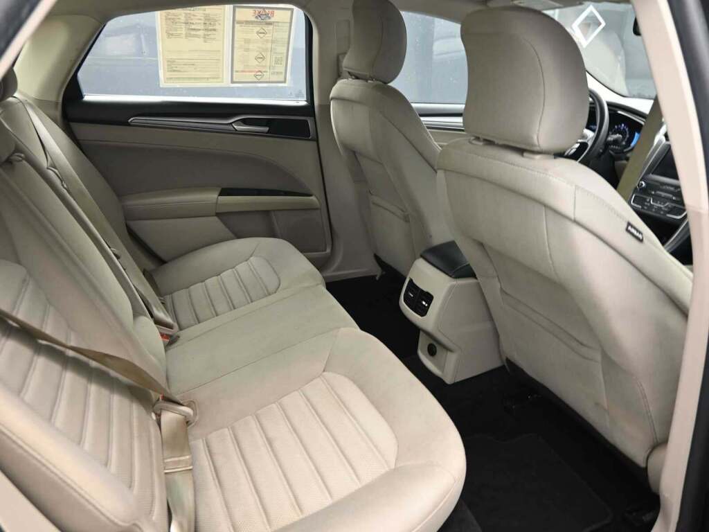 2019 Ford Fusion Hybrid SE