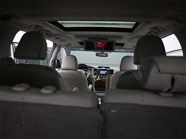 2011 Toyota Sienna XLE
