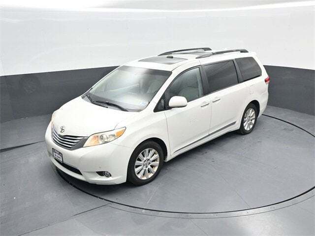 2011 Toyota Sienna XLE