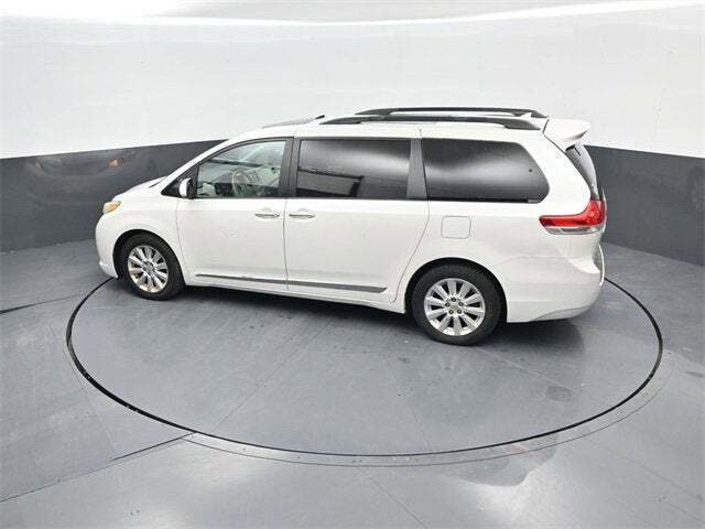 2011 Toyota Sienna XLE