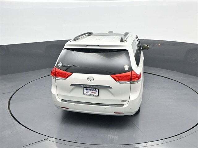 2011 Toyota Sienna XLE