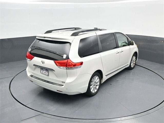 2011 Toyota Sienna XLE