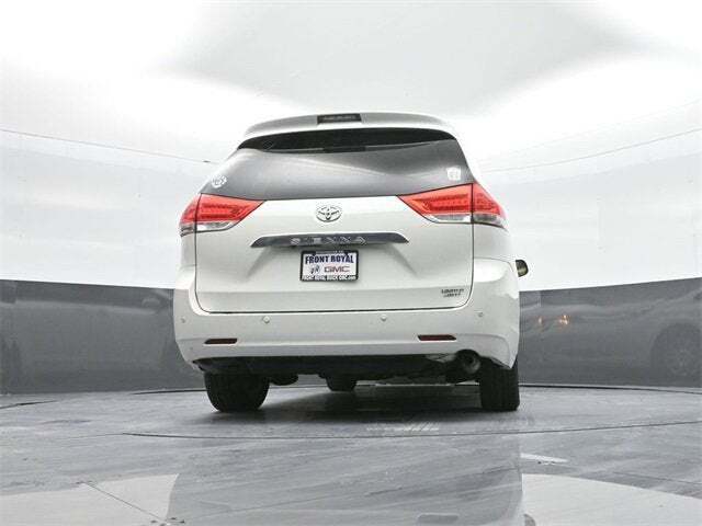 2011 Toyota Sienna XLE