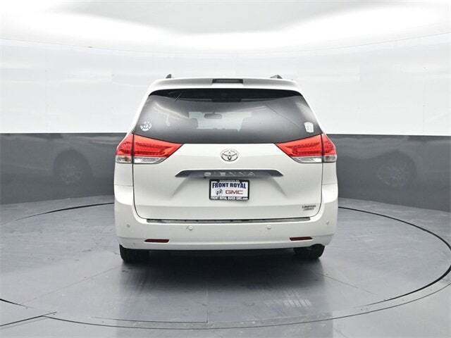 2011 Toyota Sienna XLE