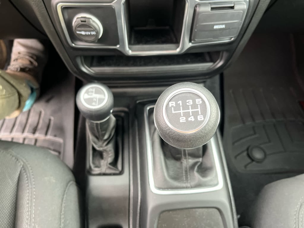 2022 Jeep Gladiator Sport 4x4