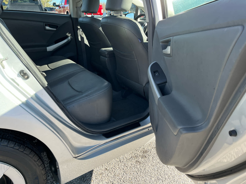 2010 Toyota Prius II