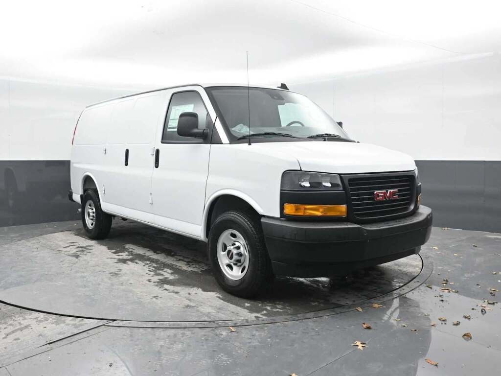2025 GMC Savana 2500 Work Van