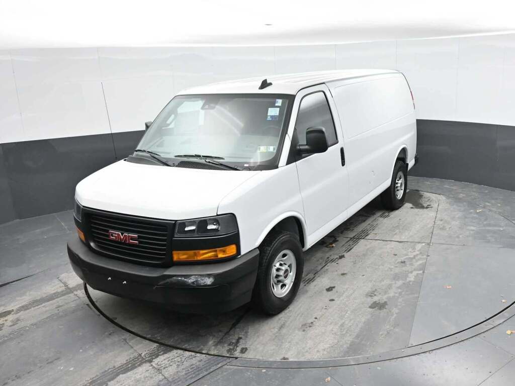 2025 GMC Savana 2500 Work Van
