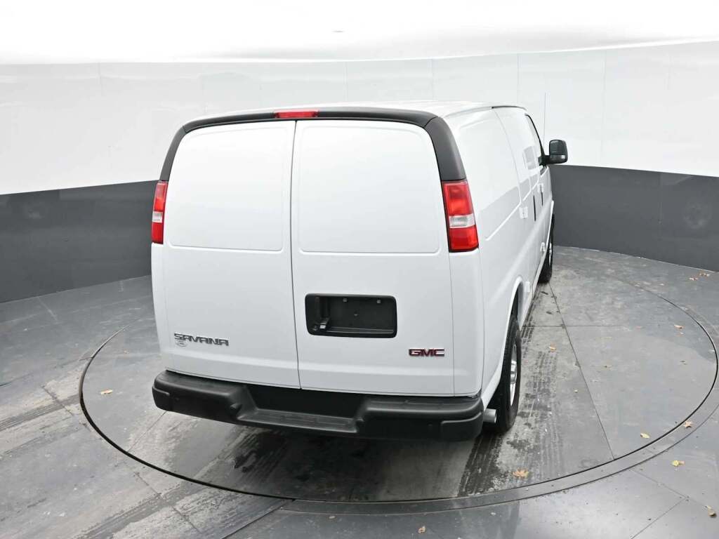 2025 GMC Savana 2500 Work Van