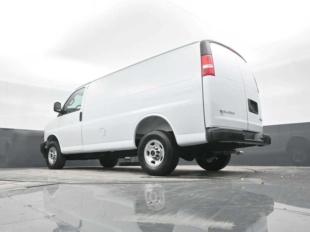 2025 GMC Savana 2500 Work Van