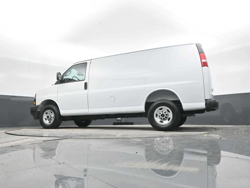 2025 GMC Savana 2500 Work Van