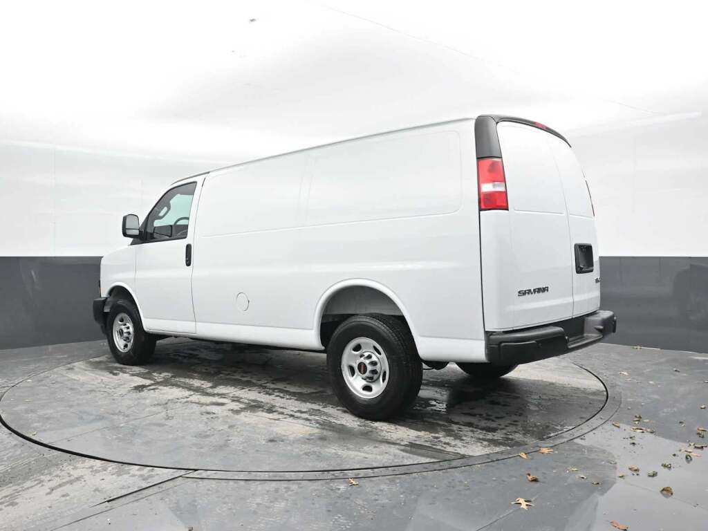2025 GMC Savana 2500 Work Van