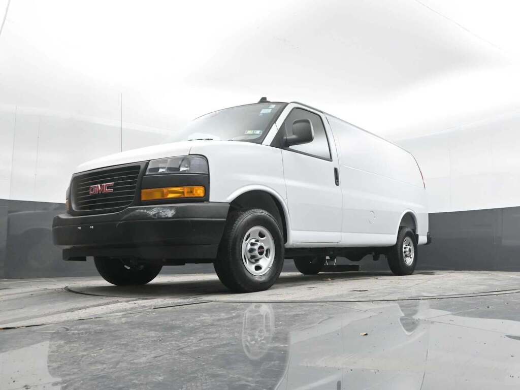 2025 GMC Savana 2500 Work Van