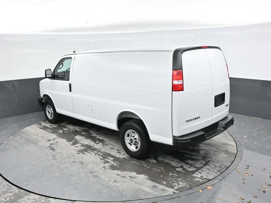2025 GMC Savana 2500 Work Van
