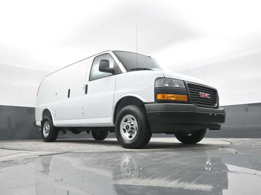 2025 GMC Savana 2500 Work Van