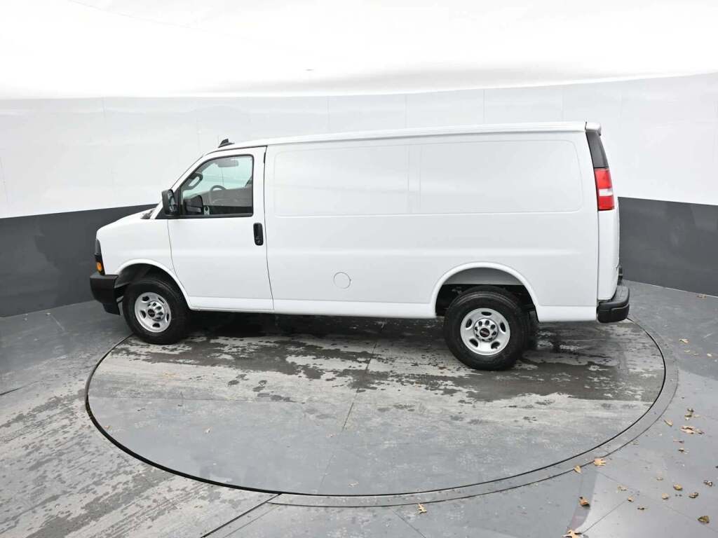2025 GMC Savana 2500 Work Van